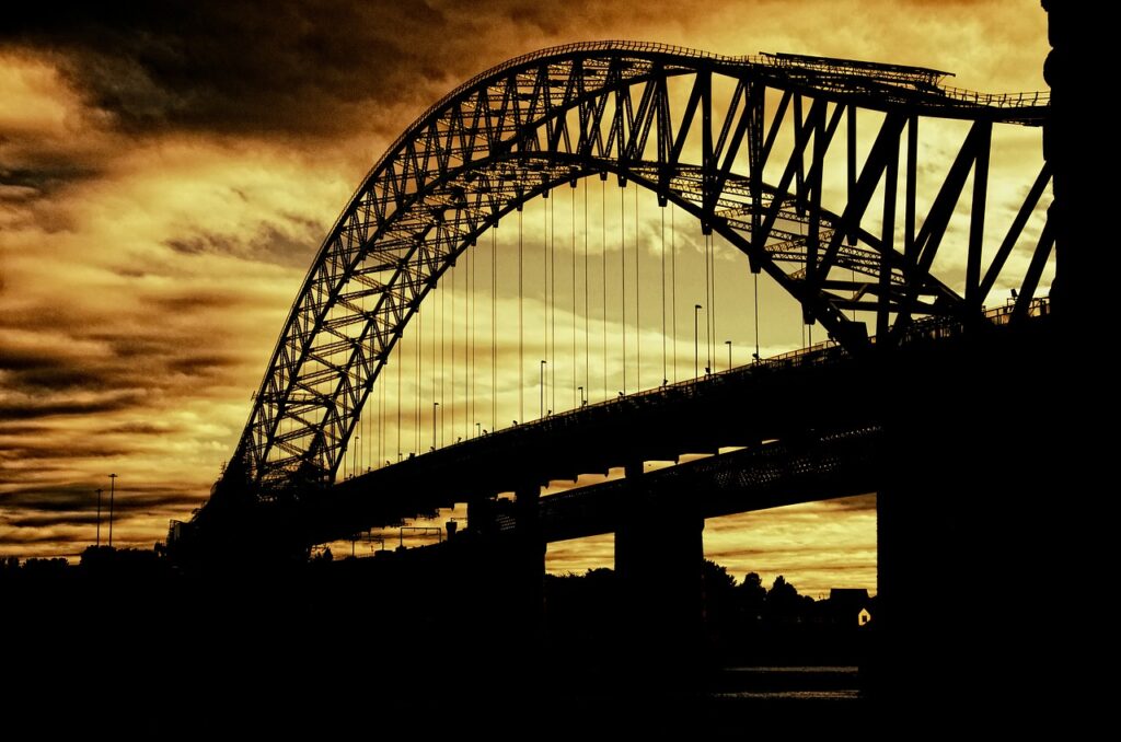 bridge, silhouette, sunset-402943.jpg